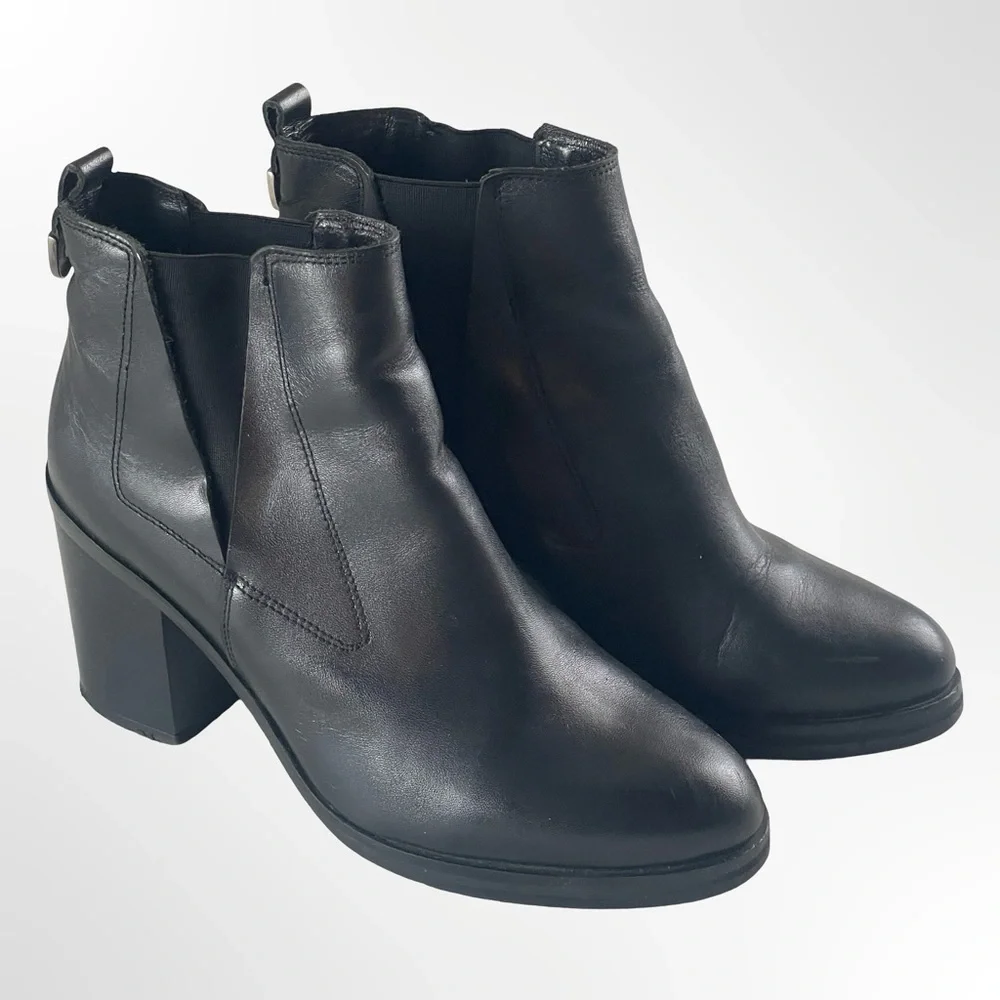 Office London Black Leather Ankle Boots in size 37